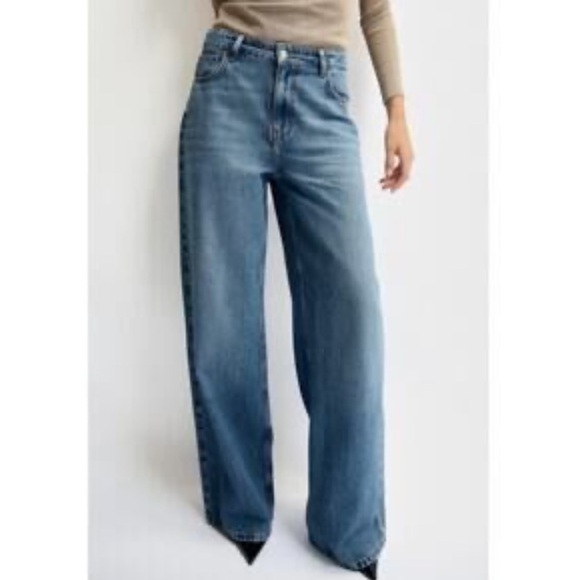 Zara Denim - ZARA Wide Leg High Waist Jeans Size 10